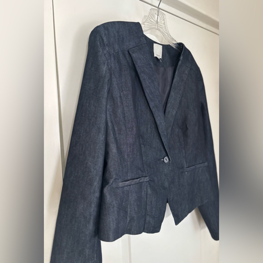 Classic dark blue denim Blazer - Picture 2 of 5